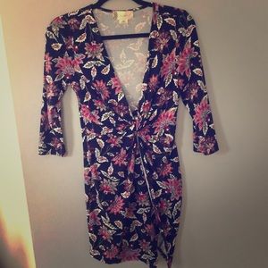 Floral v-neck dress